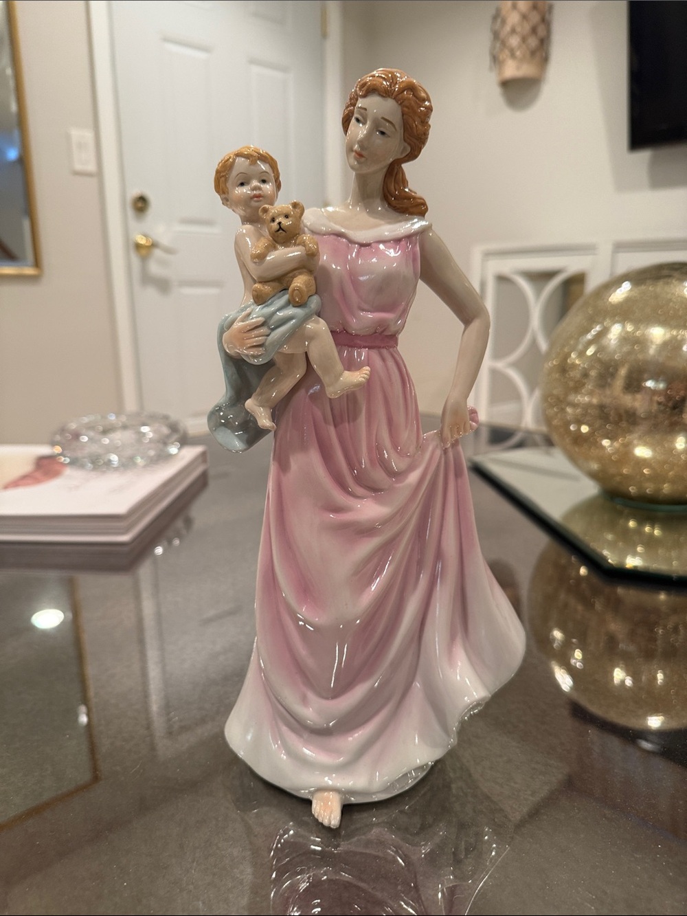 Mother/baby statue